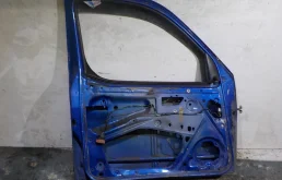 Двери для Citroen Berlingo 2002 года на фотографиях