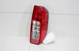 Фонарь NISSAN NAVARA 2007 26550EB38A D40, правый