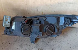 Фара правая для Opel Insignia 2014 года на фотографиях