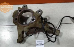 Кулак поворотный левый для Nissan Tiida на фотографиях