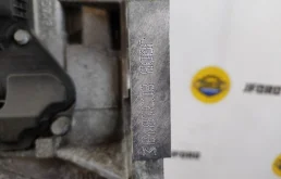 Двигатель без навесного для Ford Kuga 2019 года на фотографиях