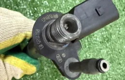 Топливная форсунка bmw b57 13538571565