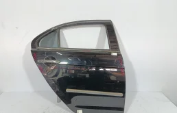 ДВЕРЬ MITSUBISHI GALANT FORTIS LANCER 5730A582 ЗАДНЯЯ ПРАВАЯ  черный, X42 FA859