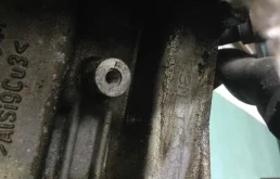 Двигатель без навесного для Volkswagen Polo 2008 года на фотографиях