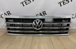 Решетка радиатора со значком VW Touareg 3 -line 2018- CR7