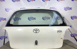 Крышка багажника Toyota Vitz 2001 6700552011 1SZFE