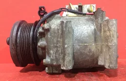 Компрессор кондиционера Ford Fiesta 5 Хетчбэк 2002-2008  FXJA 1.4L 1388 куб.см. бензин 59 кВт (80 л.с.) Duratec МКПП