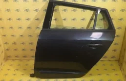Дверь Renault Megane 3 821003885R X95, задняя левая