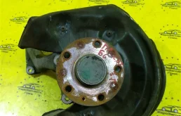Поворотный кулак со ступицей Volkswagen Passat B6 3C0505436F, задний правый