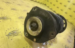 Стойка Volkswagen Passat B6 3C0413031, передняя