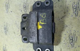 Опора ДВС Volkswagen Passat B6 1K0199555, левая