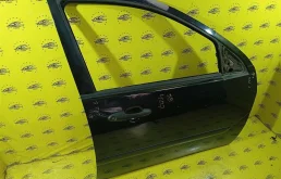 Дверь Ford Focus 1 1430135, передняя правая