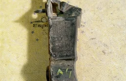 Крепление бампера Audi A4 8K0807284 B8, переднее правое