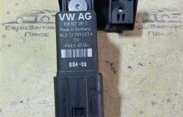 Реле свечей накала Volkswagen Tiguan 038907281D NF