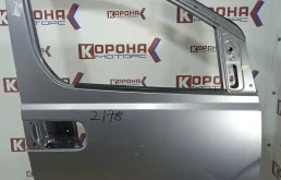 Дверь передняя правая (не под накладки) Б/У Мелкие потёртости