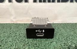 Зарядное гнездо BMW X3 2018 84108711939 G01 B47D20A