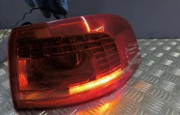 Фонарь задний правый volkswagen Passat 3AF945207B B7 CAX