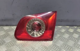 Фонарь в крышку багажника правый volkswagen Passat 2008 3C9945094A B6 BVY