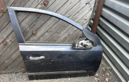 Дверь передняя правая Opel astra h
