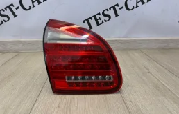 Фонарь в крышку багажника Porsche Cayenne V8 2011 958 (92A)
