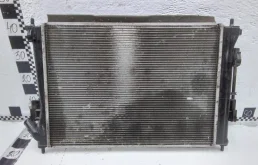 Радиатор охлаждения ДВС для Hyundai Creta на фотографиях