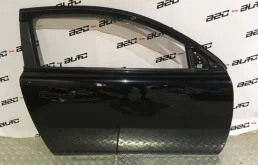 Двери для Volvo C30 2007 года на фотографиях