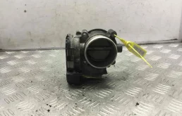 Дроссельная заслонка для Mercedes-Benz C class 2002 года на фотографиях