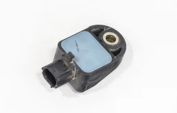 Датчик лобового удара для Toyota Corolla на фотографиях