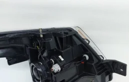 Фара левая для Ford Explorer 2013 года на фотографиях