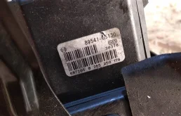 Блок ABS для Toyota Avensis на фотографиях