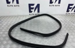 Уплотнитель двери Ford Focus 2013 BM51A20530AF 3 2.0, передний правый