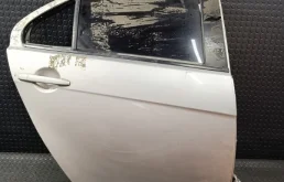 Дверь Mitsubishi Lancer 5730A582 10 4B11, задняя правая