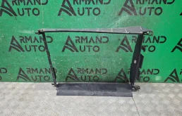 Рамка радиатора Renault Sandero 2013-2022 215596207R 2