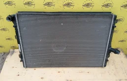 Радиатор охлаждения двигателя Skoda Octavia 1K0121251DD A5
