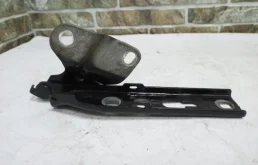 Петля капота левая для Audi Q3 8U 2011-2019