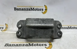 Кронштейн опоры двигателя Volkswagen Passat 3C0199555 B6