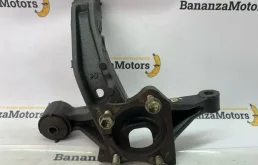 Кулак Toyota Camry 4230448010 40, задний правый