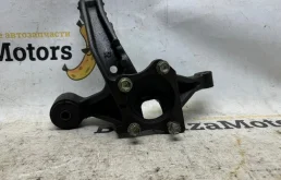Кулак поворотный Toyota Camry 4230448010 40, задний правый