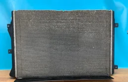 Радиатор охлаждения двигателя Volkswagen Passat CC 5K0121253B B6