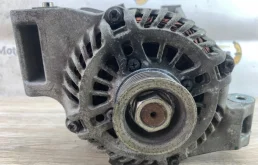 Генератор Mazda 3 LF8J18300 BL 2.0 LF
