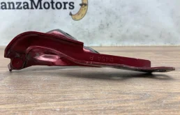 Петля капота Mazda 3 B32H52420A BK, задняя правая