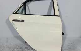 ДВЕРЬ KIA MORNING PICANTO 770041Y030 ЗАДНЯЯ ПРАВАЯ  белый, UD YE023
