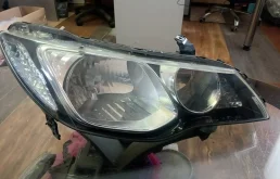 Фара галоген Honda Civic 8 2006-2008 33101SNBG03 4D, правая