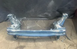 Усилитель переднего бампера Volvo V70 30791152