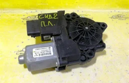 Моторчик стеклоочистителя Kia Ceed 2 617012901 JD, передний левый