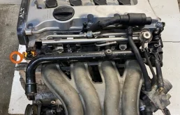 Двигатель Audi A4 06B100103LX ALT