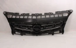 Решетка радиатора основа новая Опель Астра J 12-