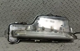 ДНЕВНЫЕ ХОДОВЫЕ ОГНИ VOLVO ПРАВЫЙ 31353290 DY718Z