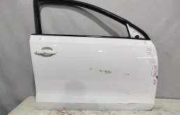ДВЕРЬ VOLKSWAGEN JETTA 5C6831056B ПЕРЕДНЯЯ ПРАВАЯ  белый DY290
