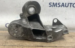 Кронштейн стабилизатора Audi A6 4F0199351S C6, передний левый